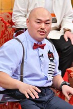 スタジオゲストの安田大サーカス・クロちゃん。(c)MBS