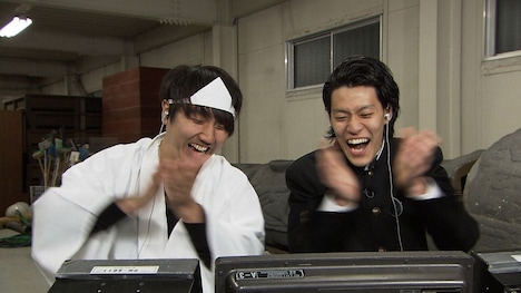 （左から）コロコロチキチキペッパーズ西野、霜降り明星・粗品。(c)ABC