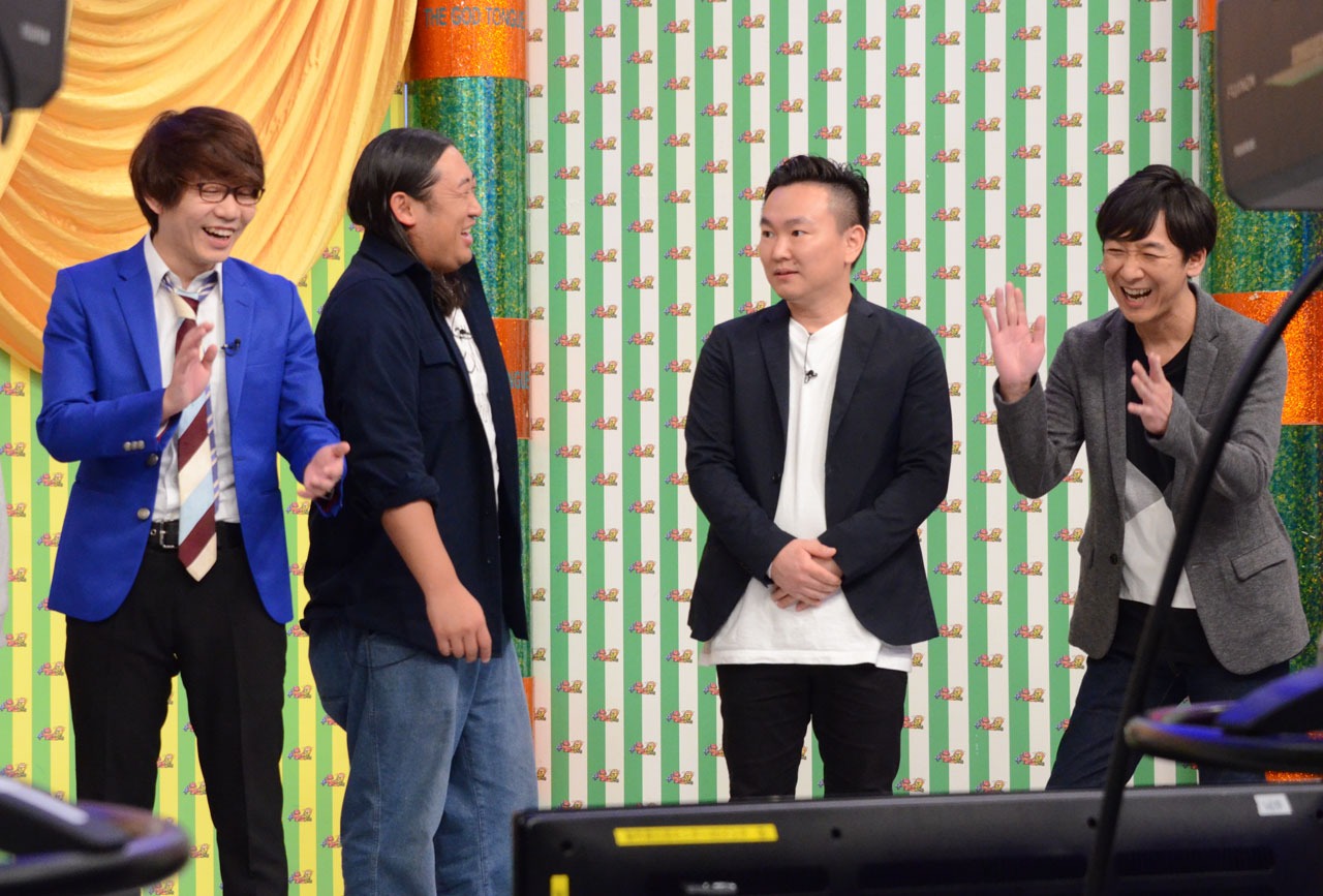 「ストイック暗記王」に挑戦する（左から）三四郎・小宮、ロバート秋山、かまいたち山内、東京03飯塚。