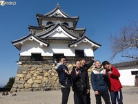 「吉本超合金A」のワンシーン。