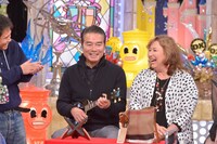 左から勝野洋、キャシー中島。(c)読売テレビ