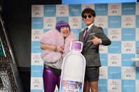 左からゆりやんレトリィバァ、ジャルジャル福徳。