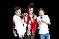 歌詞のどの部分が気に入ったかダイアンに聞く武将様（中央）。（撮影：日吉"JP"純平）