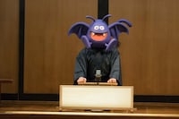 「ドラキ家らりほの輔」に扮する笑福亭茶光。