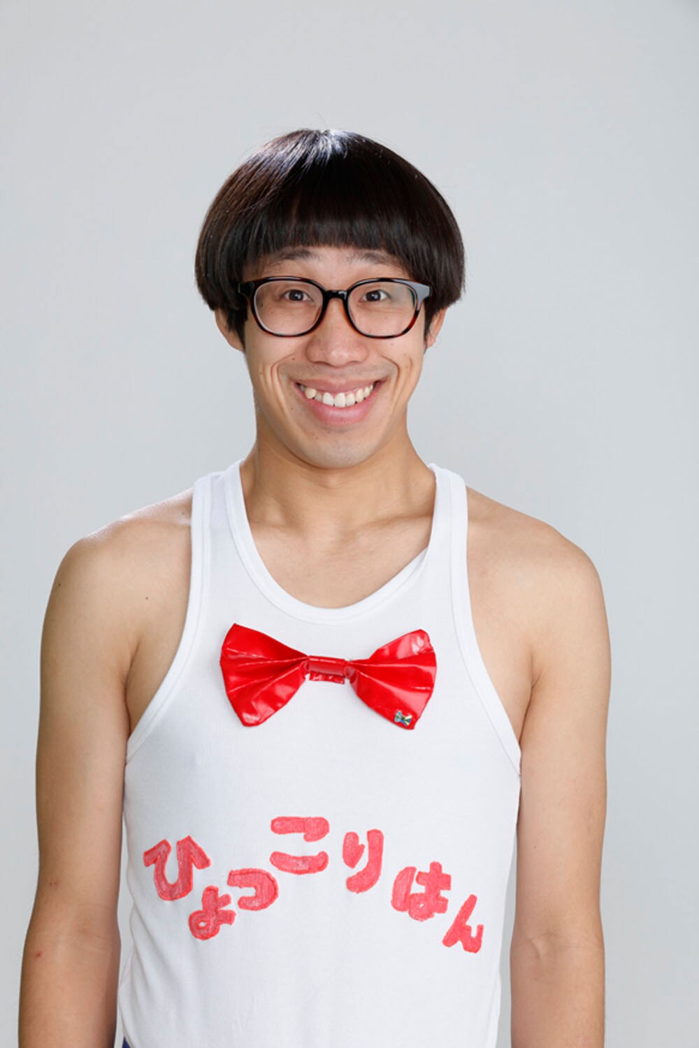 ひょっこりはん、小学4年の大里菜桜が歌う「盆栽たいそう」盛り上げる