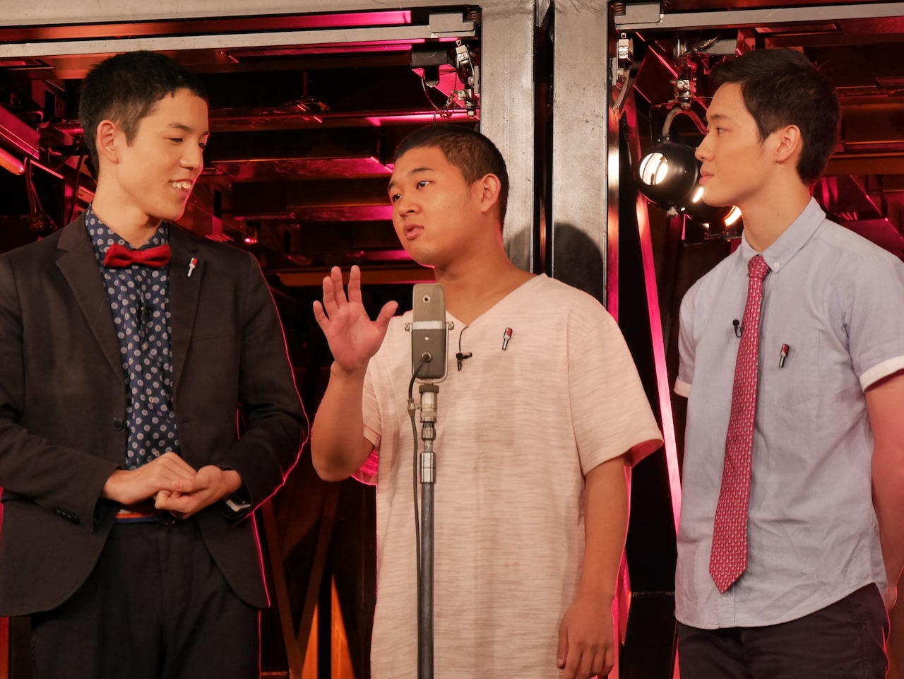 四千頭身が「冗談手帖」登場、ギャグ30連発を取り入れたネタに挑戦