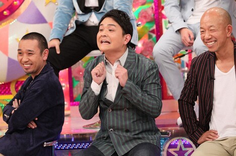 （左から）千鳥、バイきんぐ小峠。(c)テレビ朝日