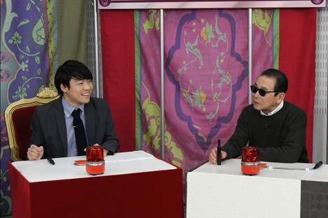 タモリとクイズ王・伊沢拓司（左）。(c)テレビ朝日