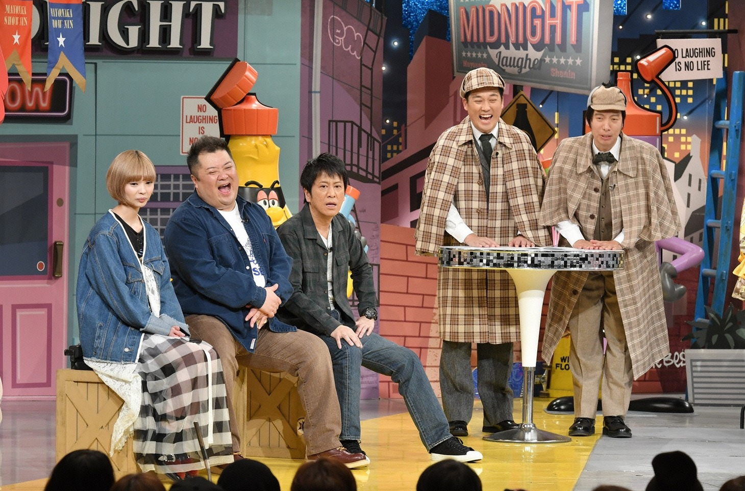 左から最上もが、ブラックマヨネーズ、藤崎マーケット。(c)読売テレビ