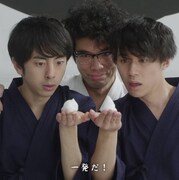 「ギャツビー パーフェクト泡洗顔」新WebCMのワンシーン。