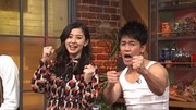 左から朝比奈彩、武井壮。(c)読売テレビ