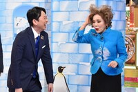 左から有吉弘行、デヴィ夫人。(c)日本テレビ