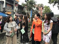 「旅ずきんちゃん」のワンシーン。(c)CBC