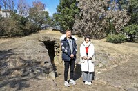 （左から）玉袋筋太郎、藤嵜亜莉沙。(c)関西テレビ