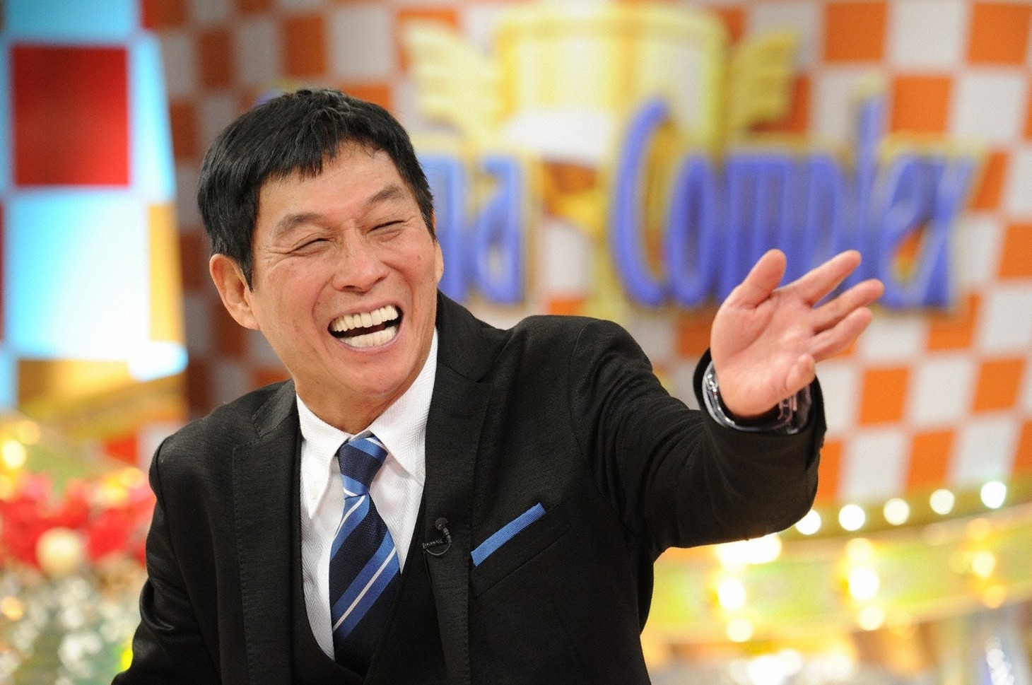 「明石家さんまのコンプレッくすっ杯」司会の明石家さんま。(c)ABC