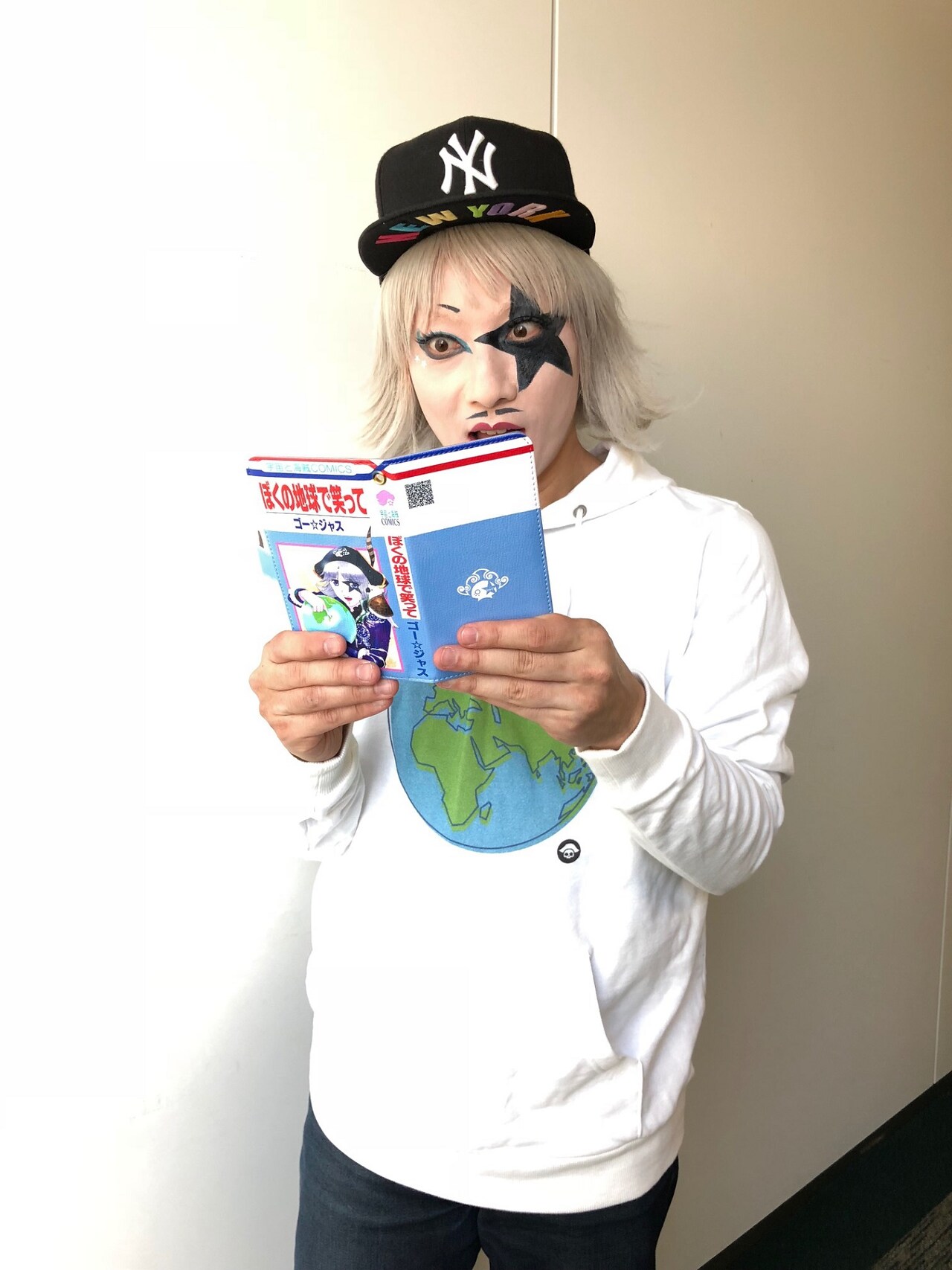 買ってくだサイパン！ゴー☆ジャス新グッズ、マンガの表紙風スマホケースなど