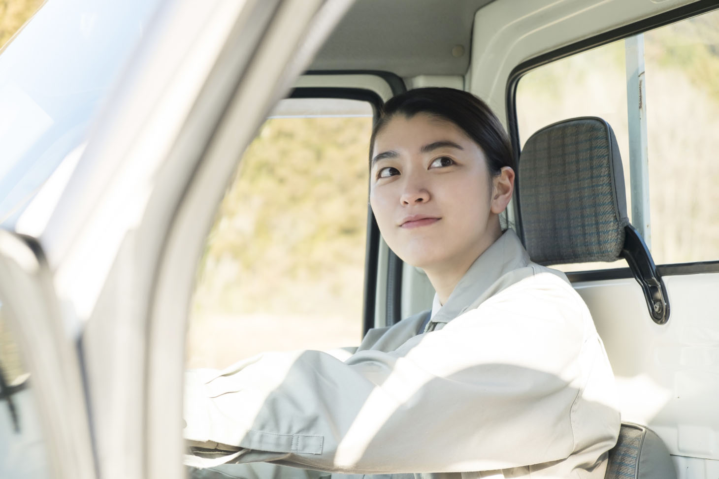 主人公の地元の同級生・明日香（成海璃子）。
