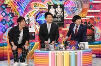 （左から）陣内智則、雨上がり決死隊。(c)テレビ朝日