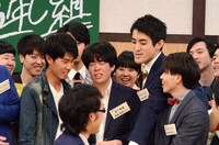 2次審査通過を聞かされ、苦い顔をする宮下草薙・草薙。