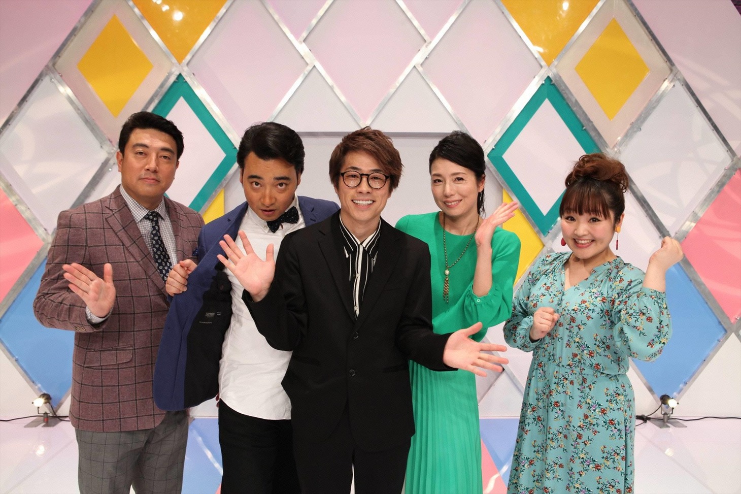 「ニチファミ！『タラレバダイエット 私、やせたらイケるはず！』」の出演者たち。(c)フジテレビ