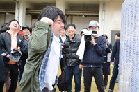 藤原竜也の絶叫モノマネでリアクションするガーリィレコード高井。