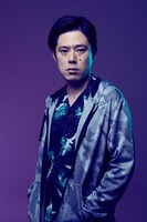 舞台「火花」でスパークス山下役を演じる井下好井・好井。
