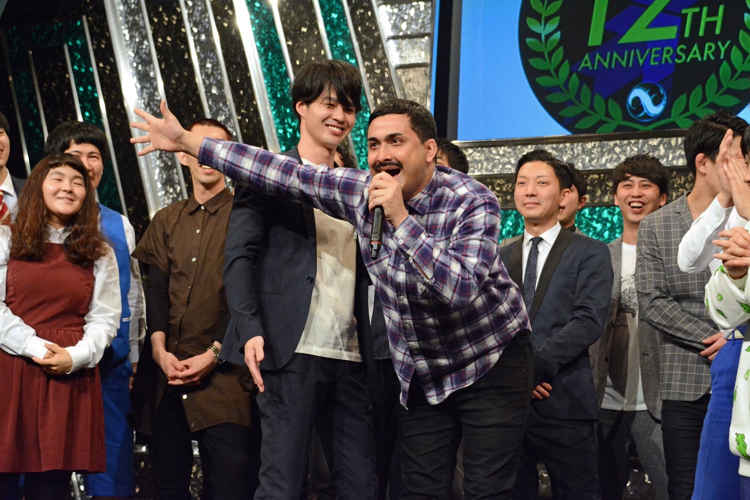デニス