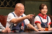 (左から)笑福亭鶴瓶、百田夏菜子。(c)関西テレビ