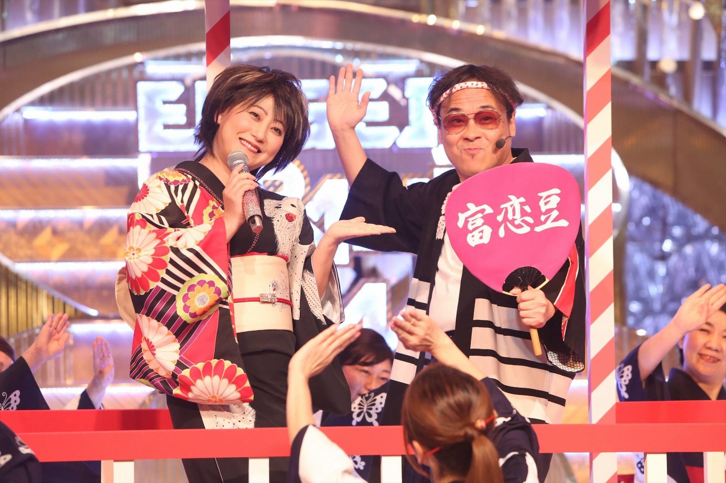 水谷千重子＆八公太郎（友近＆バッファロー吾郎A）(c)フジテレビ