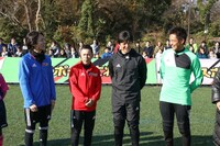 「サッカーPK対決」に登場する（左から）ナインティナイン、名波浩、川口能活。(c)テレビ朝日