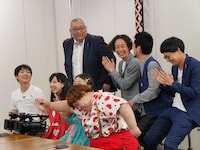 「冗談騎士」のワンシーン。(c)BSフジ