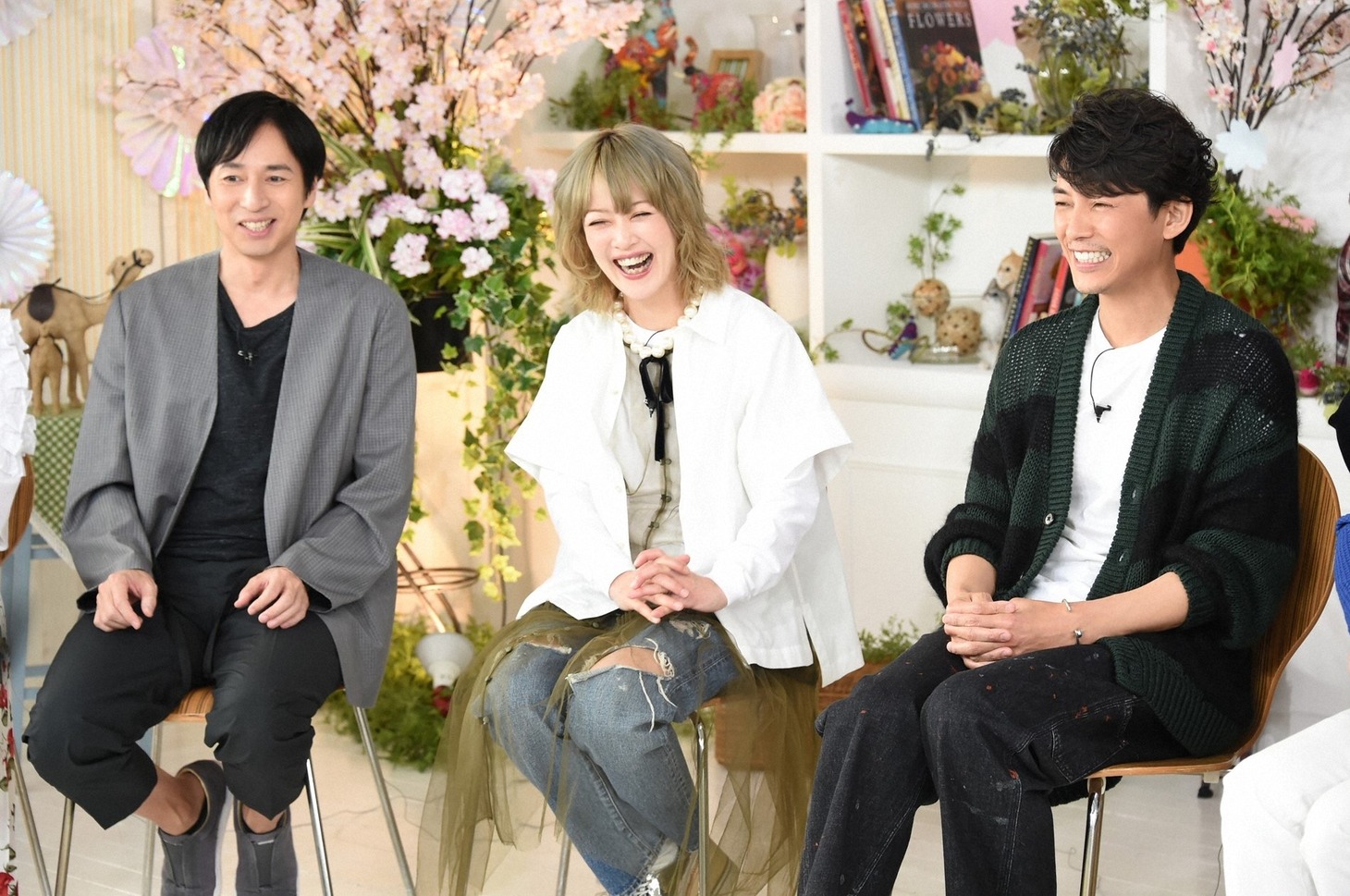 （左から）チュートリアル徳井、松嶋尚美、藤木直人。(c)TBS