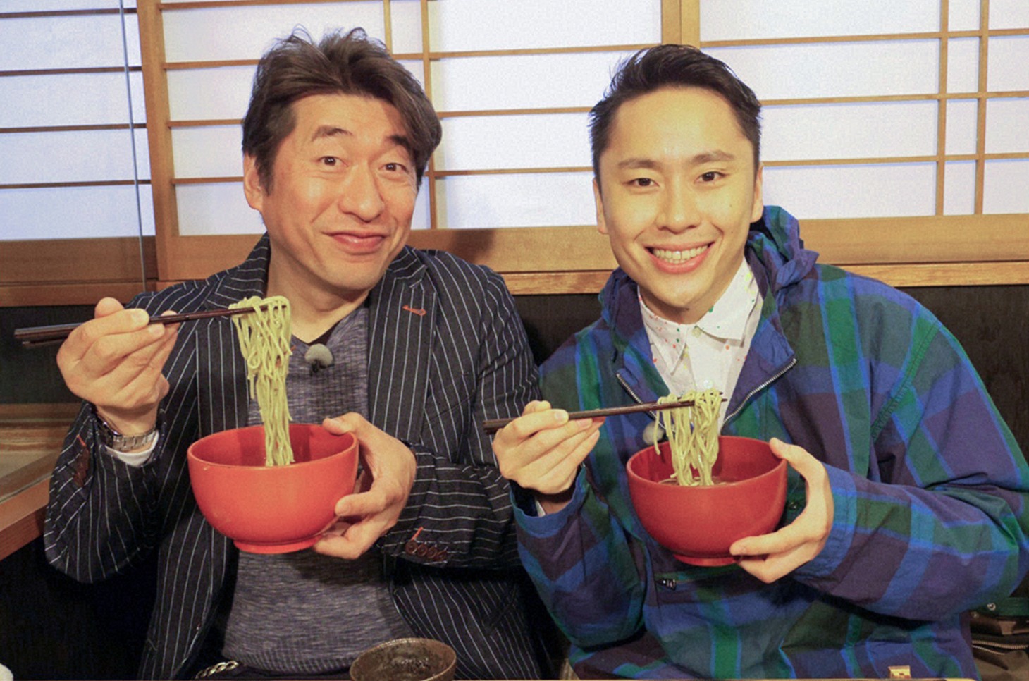 「極上空間 ～小さなクルマ、大きな未来。～」に出演する（左から）ダチョウ倶楽部・寺門ジモン、太田雄貴。(c)BS朝日