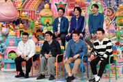 「アメトーーク！」に出演する「にわかカーリング芸人」たち。(c)テレビ朝日