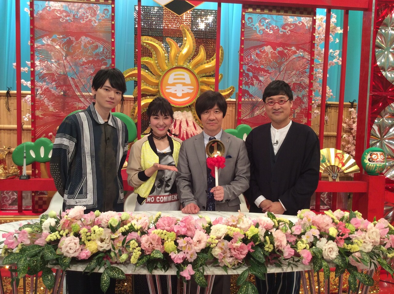 左から古川雄輝、村上佳菜子、内村光良、南海キャンディーズ山里。(c)日本テレビ