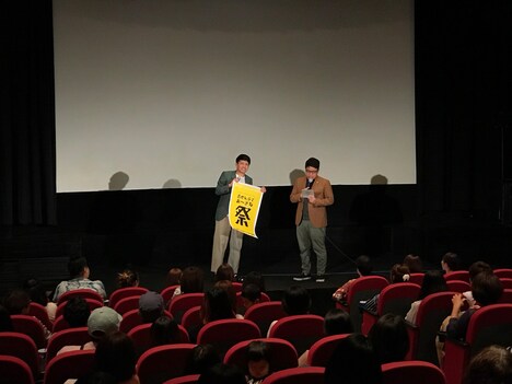 トークショーの様子。