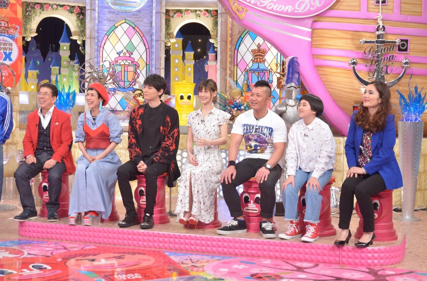 左から西川きよし、久本雅美、古川雄輝、ダレノガレ明美、完熟フレッシュ、平野ノラ。(c)読売テレビ