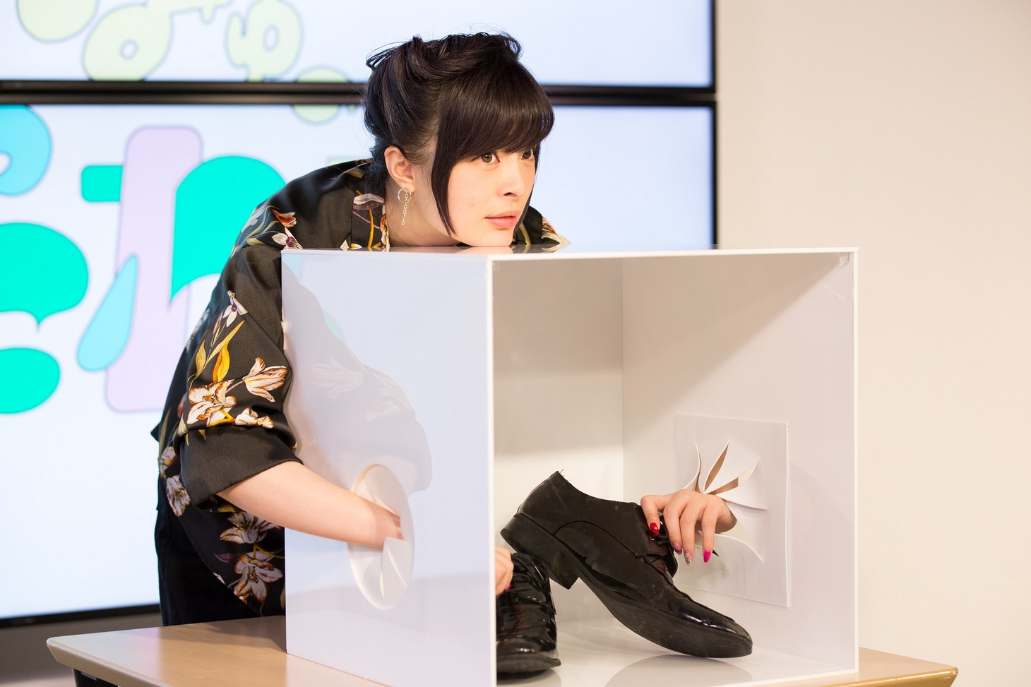 「きゃりーぱみゅぱみゅのなんだこれTV特別編 きゃりーお初スペシャル」のワンシーン。