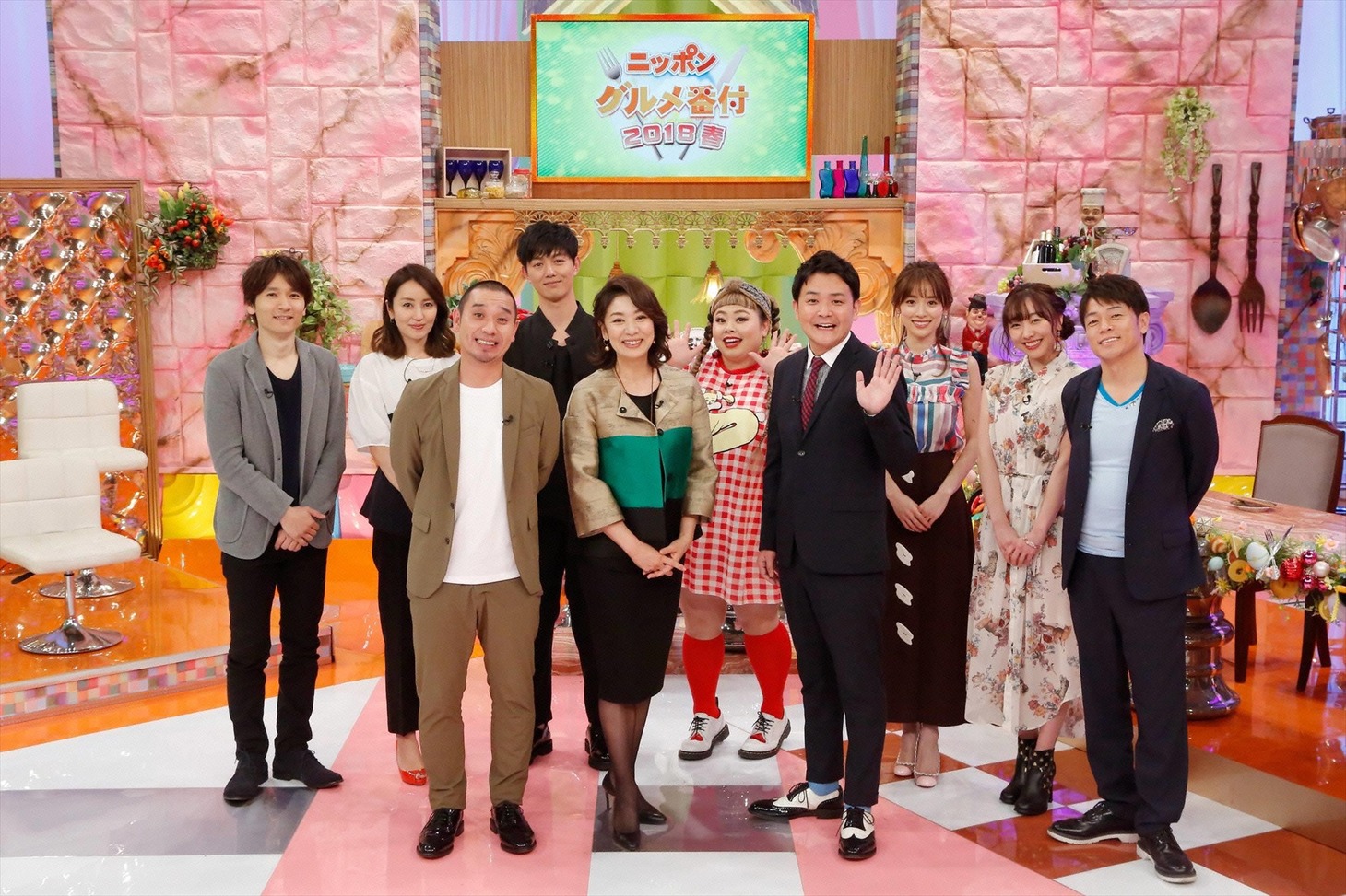 「ニチファミ！『ニッポングルメ番付 2018春』」の出演者たち。(c)フジテレビ