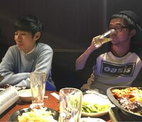 打ち上げの様子。(c)テレビ朝日