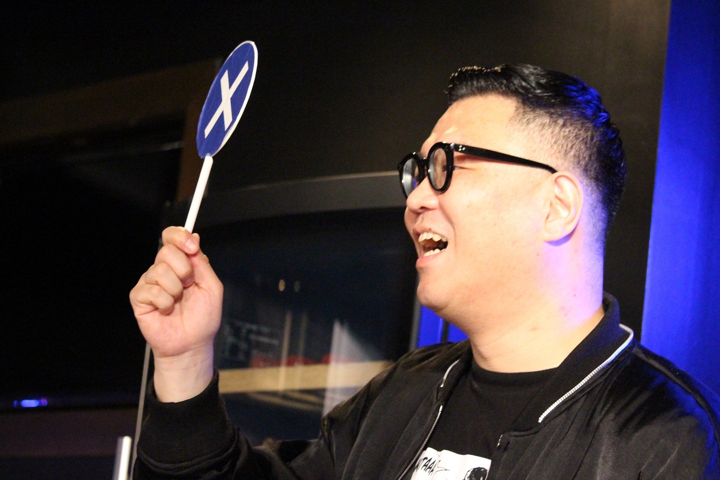 シソンヌ長谷川 (c)静岡朝日テレビ