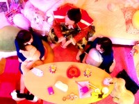 「女子高生と武将」のワンシーン。