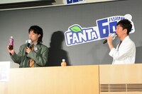 左から菅田将暉、東京03飯塚。