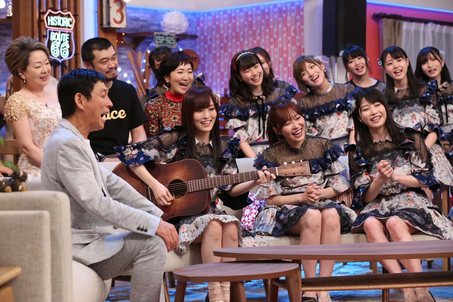 「第4回明石家紅白！」のワンシーン。(c)NHK