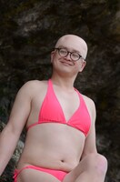 沖縄を満喫する尼さん