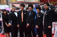 レッドカーペットでのフォトセッションの様子。