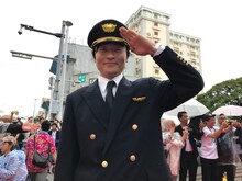 レッドカーペットイベントに現れた和牛・川西。