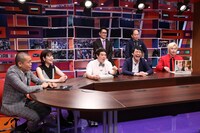 カズレーザーによるプレゼンのワンシーン。(c)中京テレビ