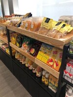 新宿みやざき館KONNEの様子。