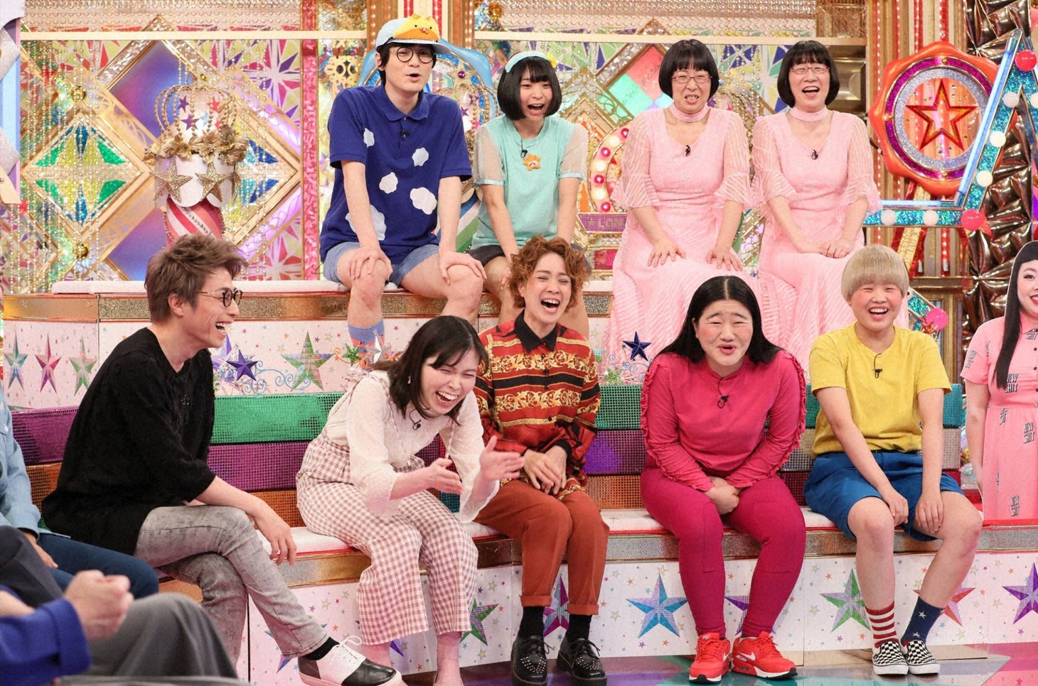 「金曜★ロンドンハーツ」の「女芸人ドッキリスター大賞」のワンシーン。(c)テレビ朝日